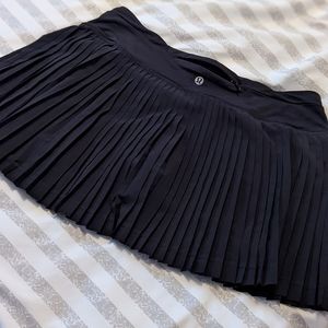 Lululemon pleet to street skirt